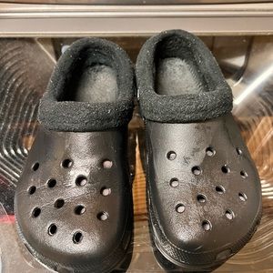 Black crocs with liner W 8 M 6